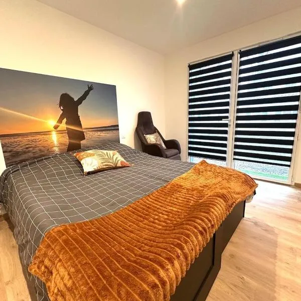 Refuge des voyageurs - studio neuf - Ancrage indépendant Rez de jardin，位于Plouédern的酒店