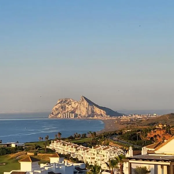 Fantastic Sea & Gibraltar View apartment，位于阿尔加德萨的酒店