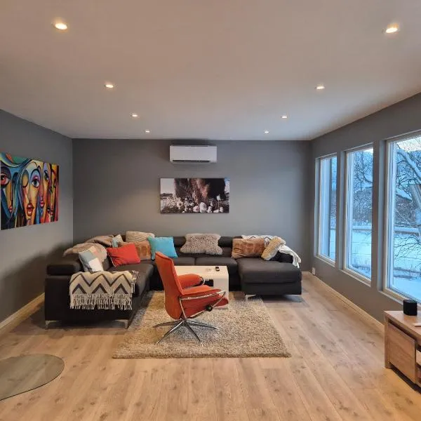 Senja 4 Summit，位于Torsken的酒店