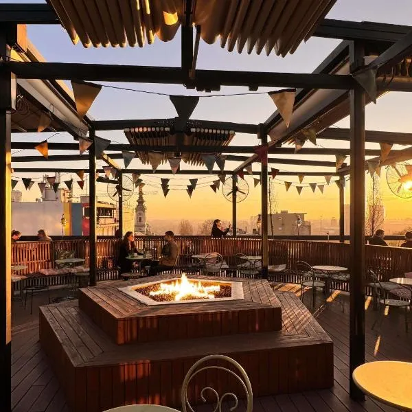 贝尔格莱德妈妈斯尔特旅馆，位于贝尔格莱德的酒店