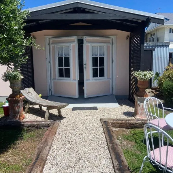 The Bothy on York Street，位于拉塞尔的酒店