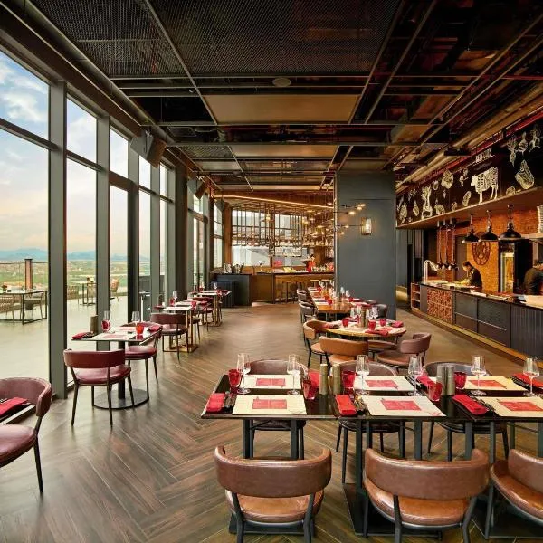 Pullman Hai Phong Grand Hotel，位于海防的酒店