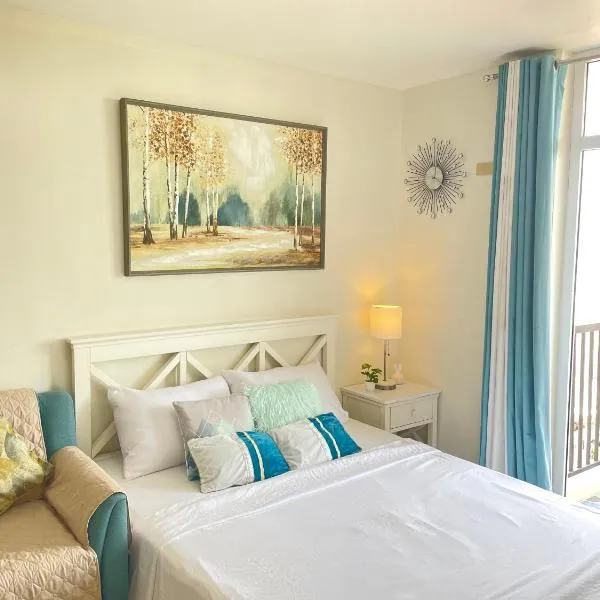 MC8 Condo Your Affordable Staycation，位于Lo-oc的酒店