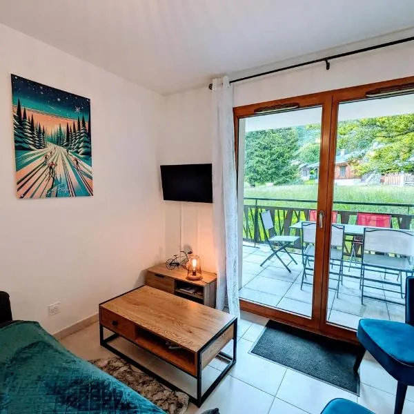 Superbe appartement au pied des pistes，位于拉菲克拉的酒店