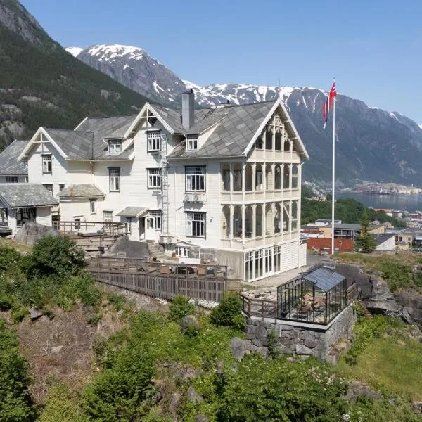 Vikinghaug公寓，位于奥达的酒店