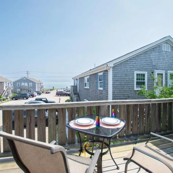 East End Condo Across from Assoc Beach，位于普罗温斯敦的酒店