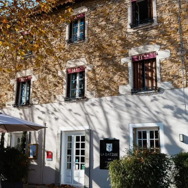 Hôtel La Batisse，位于Crémieu的酒店
