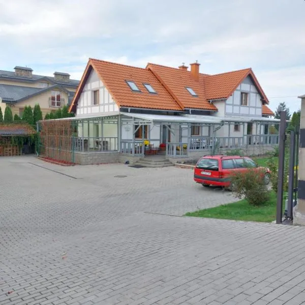 Пансіон АГАВА，位于Novovolynsʼk的酒店