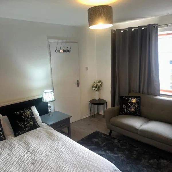 Comfortable Rooms Near Basildon Town Centre，位于巴塞尔顿的酒店