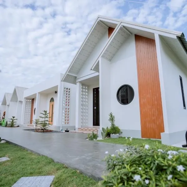 KOKO garden resort โกโก้ การ์เด้น รีสอร์ท,位于Ban Muang Ling的酒店