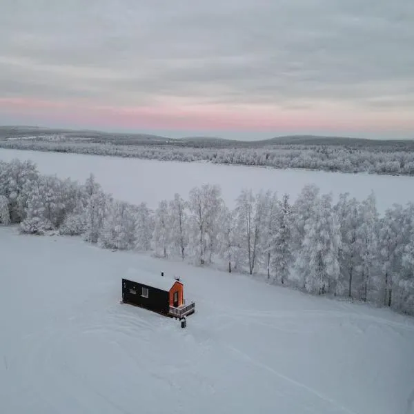 Cottage on the banks of the Ounasjoki River，位于罗瓦涅米的酒店
