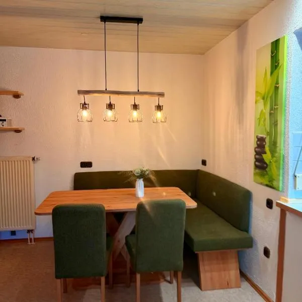 Charmantes Apartment Roding mit 3 Schlafzimmer，位于罗丁的酒店