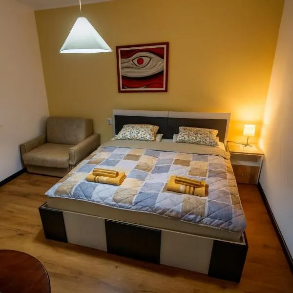 3 Stars Apartments，位于普里莱普的酒店