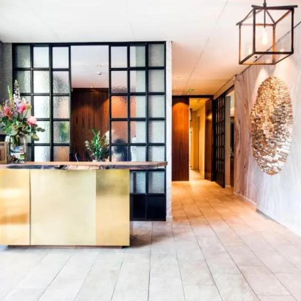 品质住宿酒店，位于斯霍尔的酒店