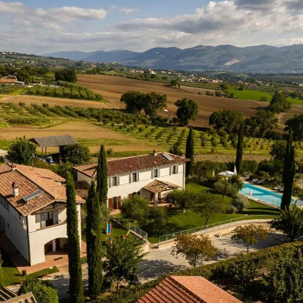 AGRITURISMO LA CORTE DEI CAVALIERI，位于蒙特法尔科的酒店