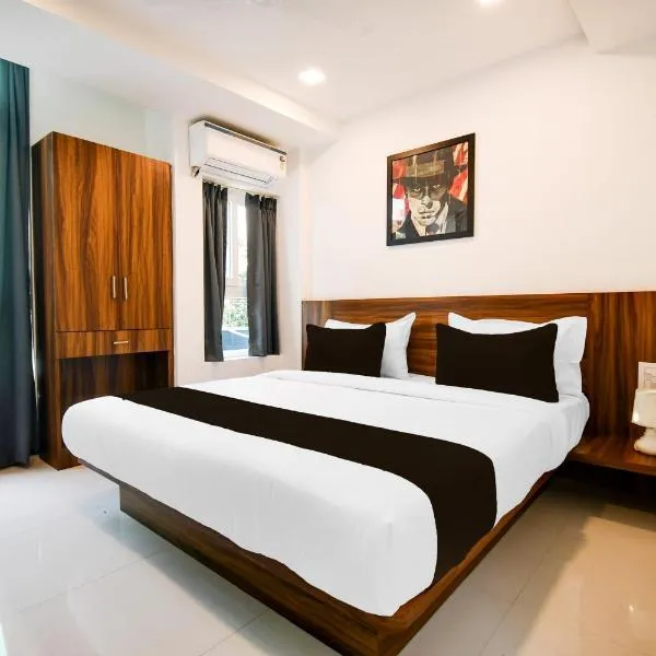 Super Townhouse Sayhallo Narcos，位于布巴内什瓦尔的酒店