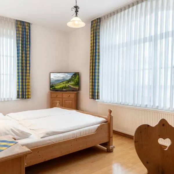 Hotel Forchhammer，位于Pliening的酒店