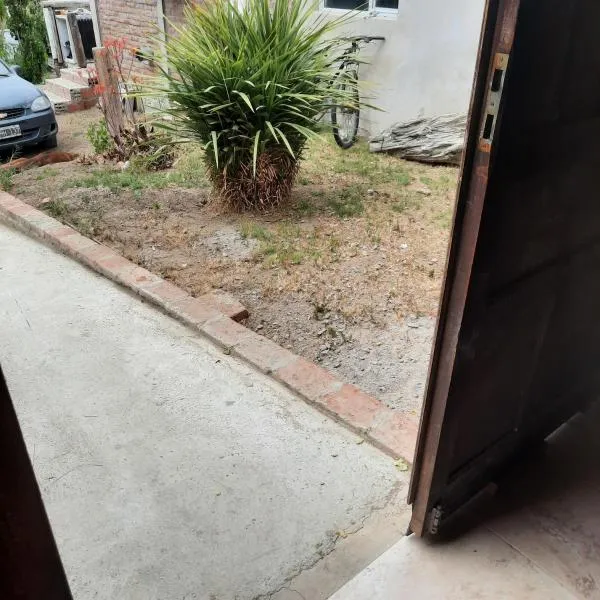 dpto MDZ，位于里瓦达维亚海军准将城的酒店