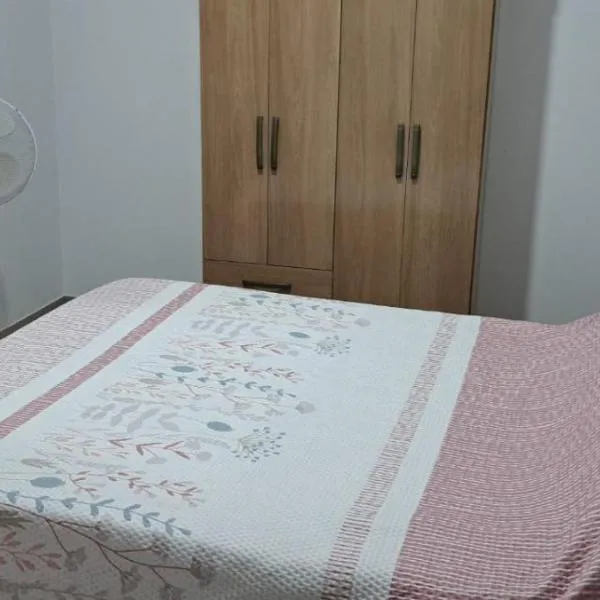 Casa Flor Apartment，位于Ribeira Grande的酒店