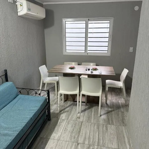 Merou10，位于雷西斯膝西亚的酒店