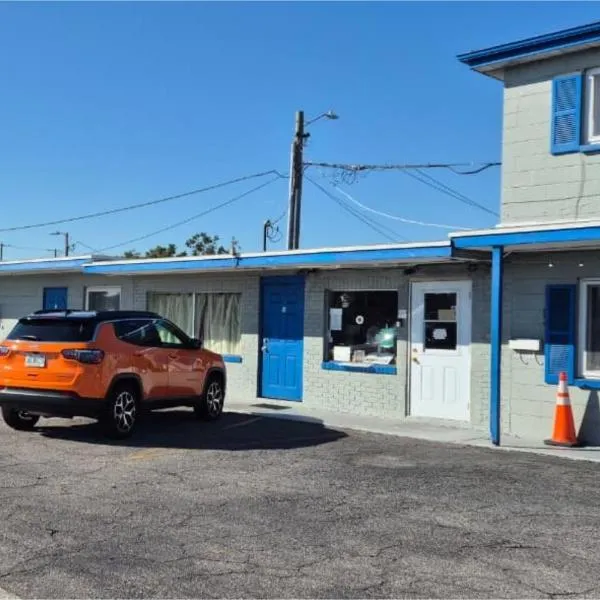 Base Motel By OYO South Tampa，位于坦帕的酒店