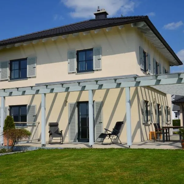 Ferienhaus zur Tulpe, Legoland,位于Ettenbeuren的酒店