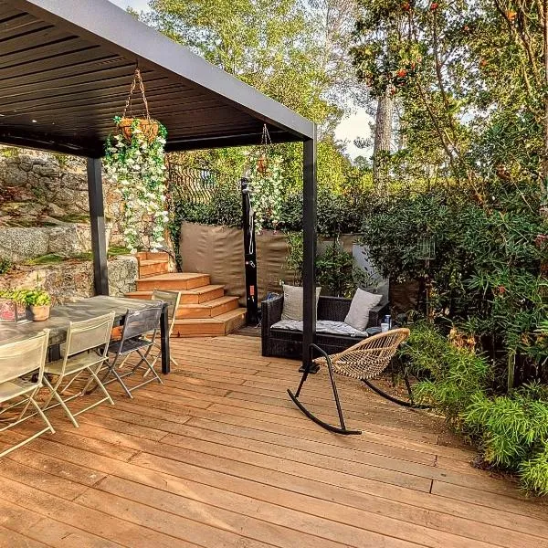 escabour 40 - superbe mobil home, climatisé, ss vis a vis, au calme, dans super domaine，位于弗雷瑞斯的酒店