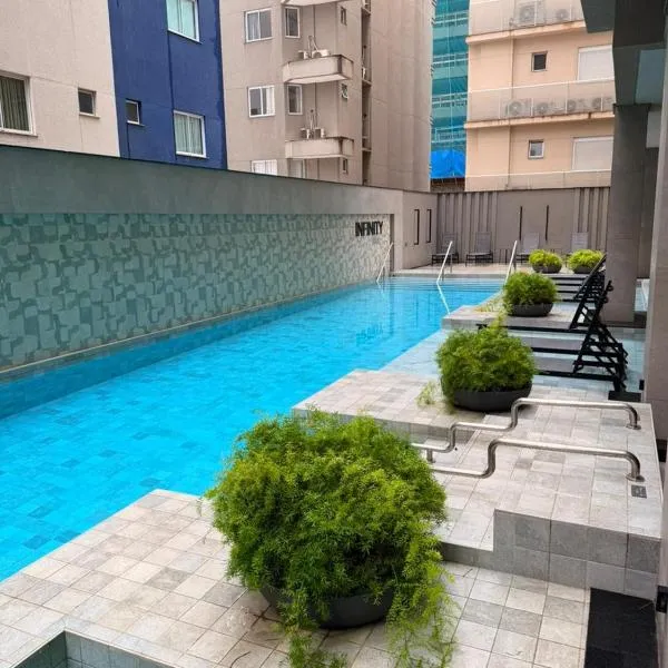 Seu Refúgio de Luxo a Passos do Mar em Itapema，位于伊塔佩马的酒店