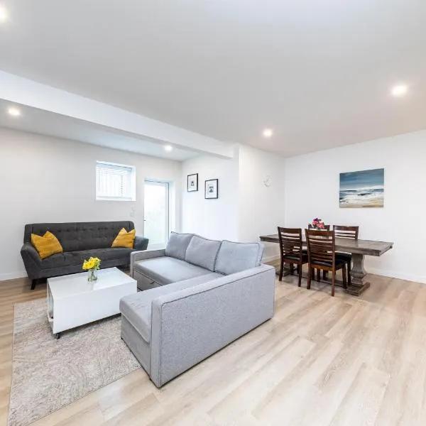 Sunflower Brandnew Cozy Private Suite，位于兰利的酒店