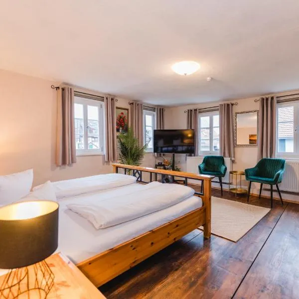 海克斯温科尔酒店，位于Wiernsheim的酒店