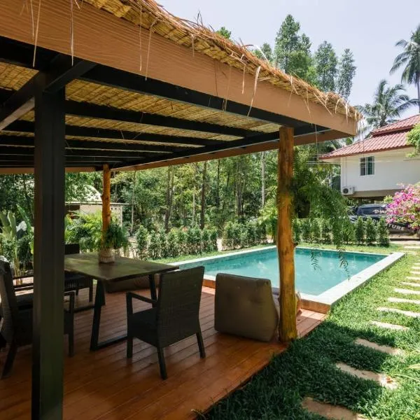 Villa Casa Blanca，位于Ban Madua Wan的酒店