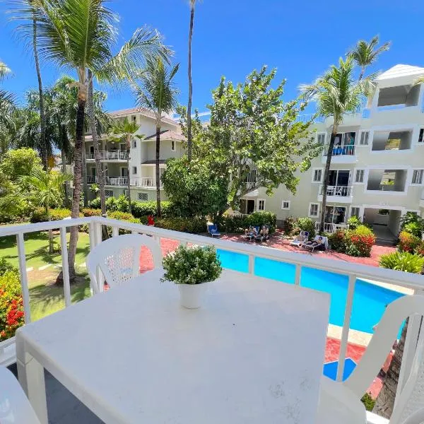 TROPICAL VACATION with nice view at PLAYA LOS CORALES，位于蓬塔卡纳的酒店
