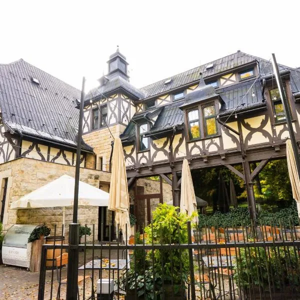 Zámecká Konírna Hotel a Restaurace，位于利贝雷茨的酒店
