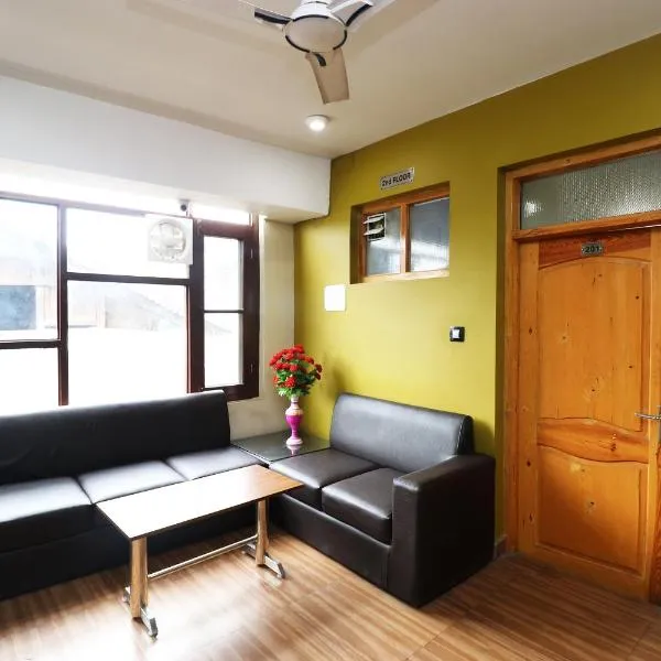 Hotel O Abc Residency，位于Srīnagar的酒店
