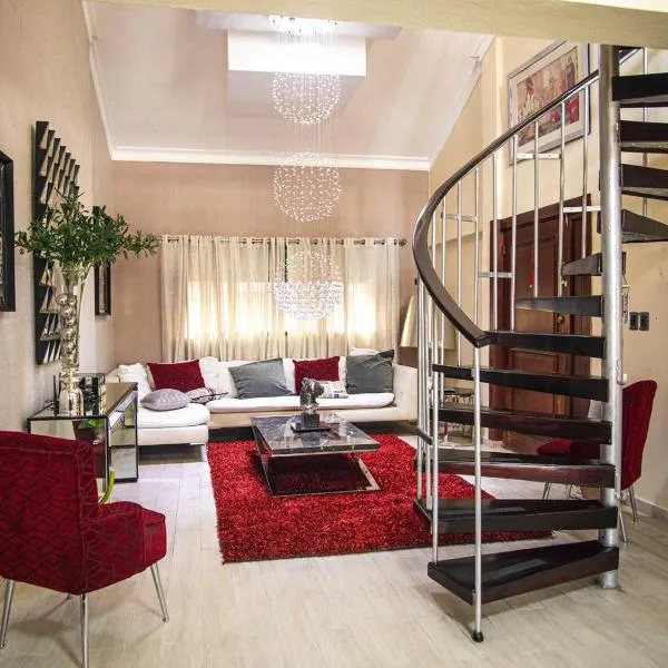 Elevate View Penthouse，位于圣多明各的酒店