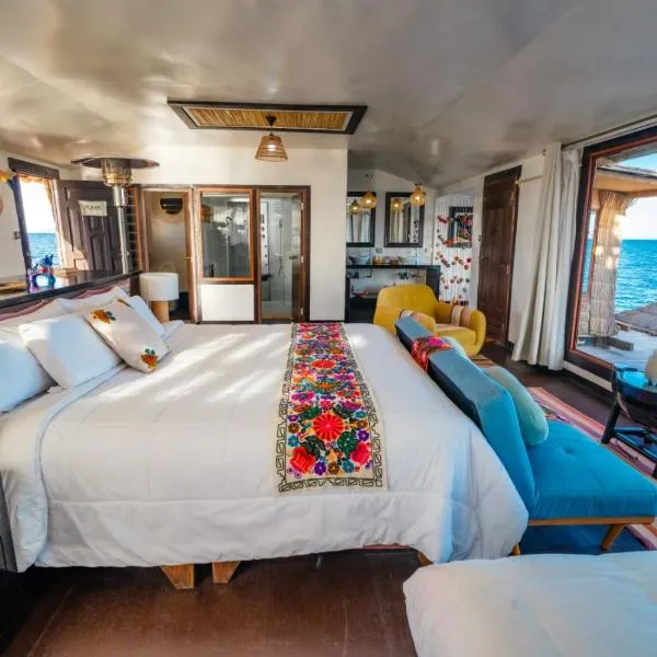 Uros Titicaca Kurmi lodge，位于普诺的酒店