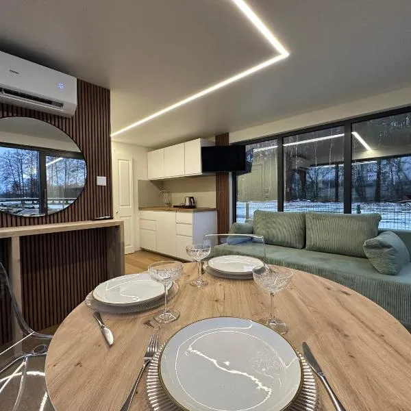 博布罗维沃尔酒店，位于Szelków Stary的酒店