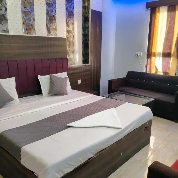 Hotel Park，位于勒克瑙的酒店