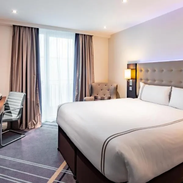 Premier Inn Frankfurt Messe，位于美因河畔法兰克福的酒店
