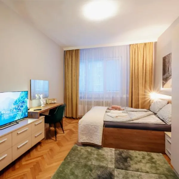 NDK Garden at Vitosha Blvd Absolutely Top Center with Free Parking,位于索非亚的酒店