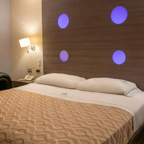 Hotel Muy Cdmx, Love Hotel，位于墨西哥城的酒店