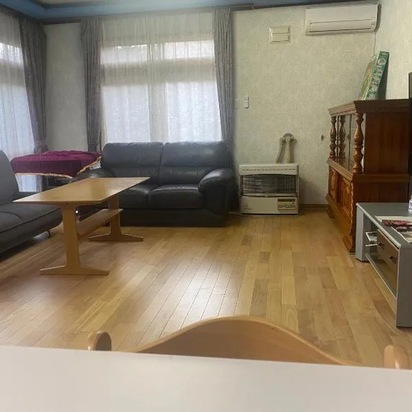 Shiro の秘密基地，位于Ōmagari的酒店