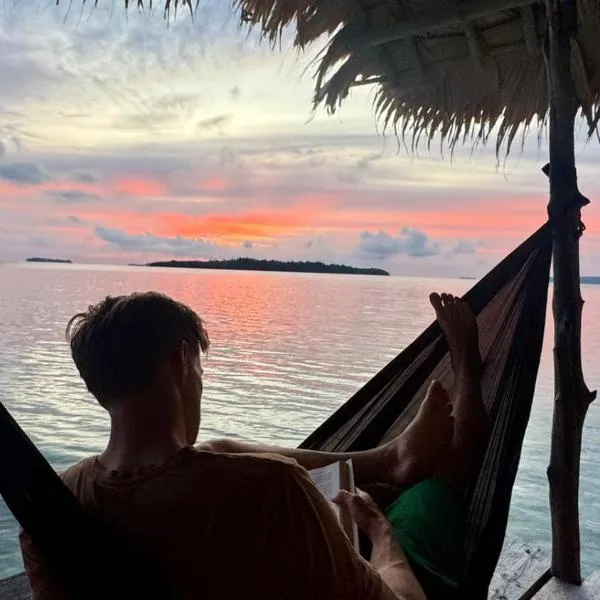 Coco Huts Guest House，位于Waisai的酒店