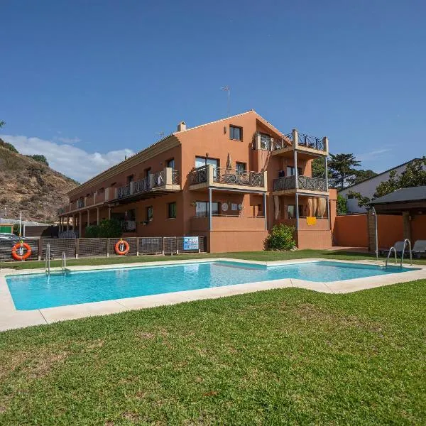 Axarquía beach junto al mar，位于贝莱斯的酒店