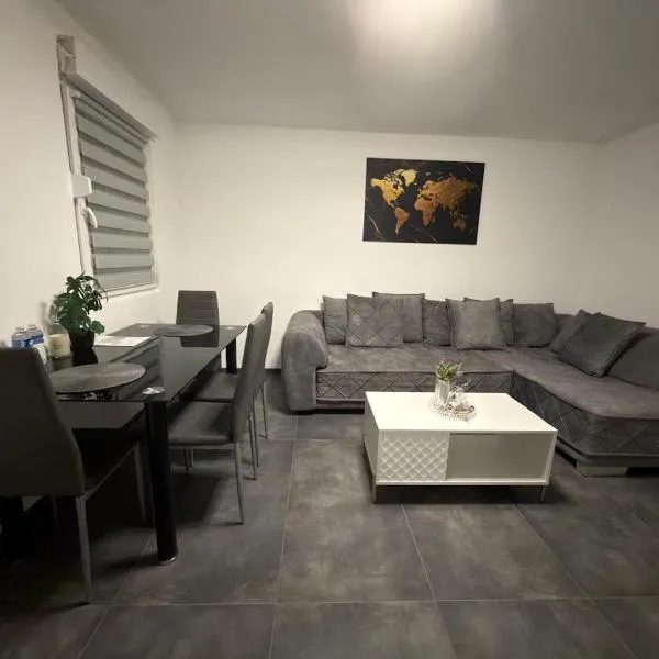 Mira Suites 2，位于施瓦尔巴赫的酒店