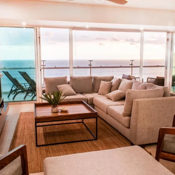 Condo de lujo en Mazatlan Peninsula，位于马萨特兰的酒店