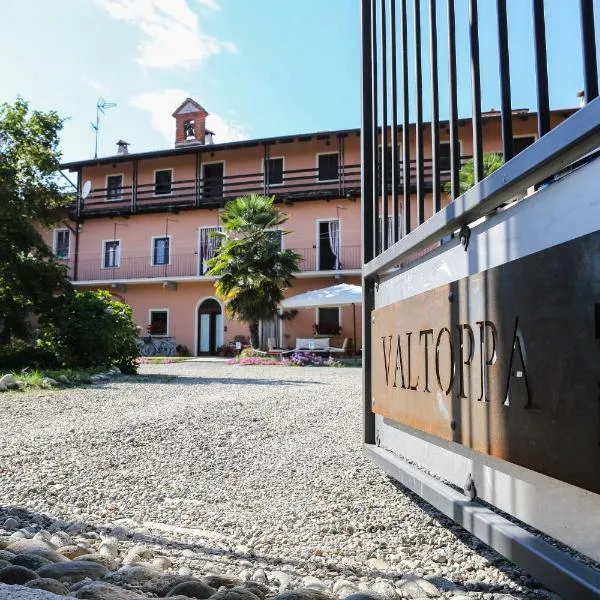瓦尔托帕农家乐，位于Casaleggio Novara的酒店