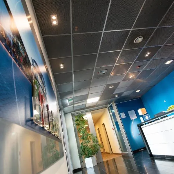 Livenwork Hotel & CoWorking GVZ Ingolstadt，位于因戈尔施塔特的酒店