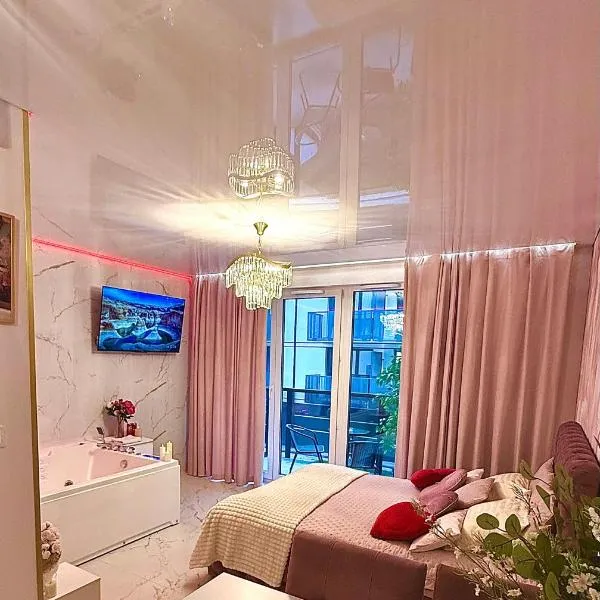 Jacuzzi Bliss by the Motława，位于格但斯克的酒店