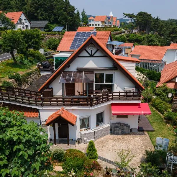 남해 독일마을 요하네스펜션,位于南海郡的酒店